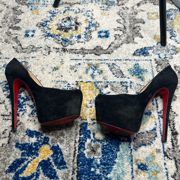 Christian Louis Vuitton black & red platform heels - Picture 5 of 7